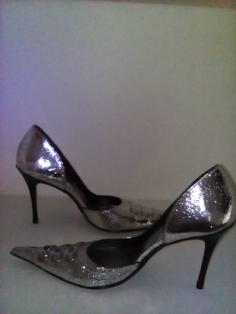 Escarpins En Cuir Argent Paulo Brandao Pointure 36 Fr Escarpins En Cuir Argent Paulo Brandao Pointure 36 Fr von Lauryneboutique