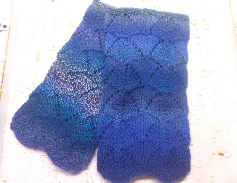 Handstulpen Pulswärmer Handgestrickt Aus Verlaufsgarn Handstulpen Pulswärmer Handgestrickt Aus Verlaufsgarn von LauterNetteSaechala