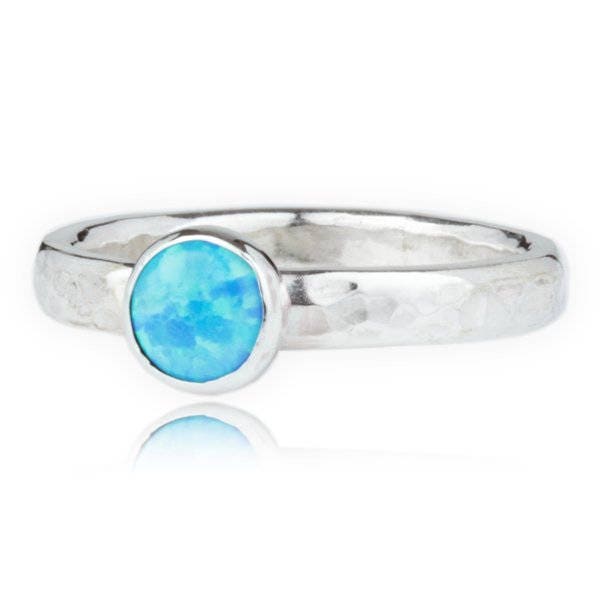 Handgemachte Opal Sterling Silber Gehämmert Bandring, Ringe von LavanJewellery