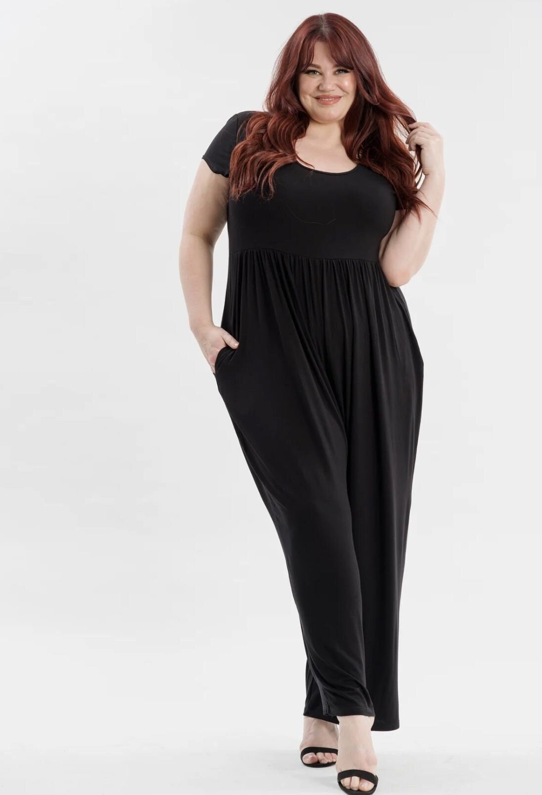 The Short Sleeve Palazzo Romper The Short Sleeve Palazzo Romper von LavandKushLifestyle