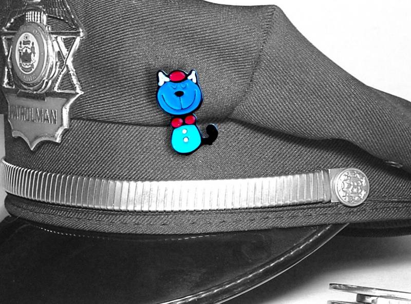 Neue Emaille Pin Blaue Katze Emaillestift | Boho Rozette Lustige Enamel Pins Schmuck Für Kleidung Brosch Geschenkpins Neue Emaille Pin Blaue Katze Emaillestift | Boho Rozette Lustige Enamel Pins Schmuck Für Kleidung Brosch Geschenkpins von LavantaCREATIV