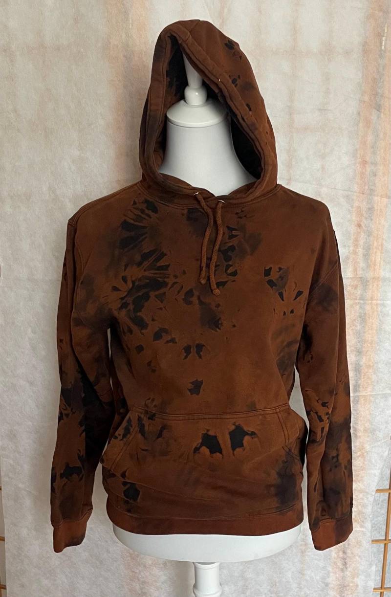 Gebleichter Batik Hoodie von Lavendeblu