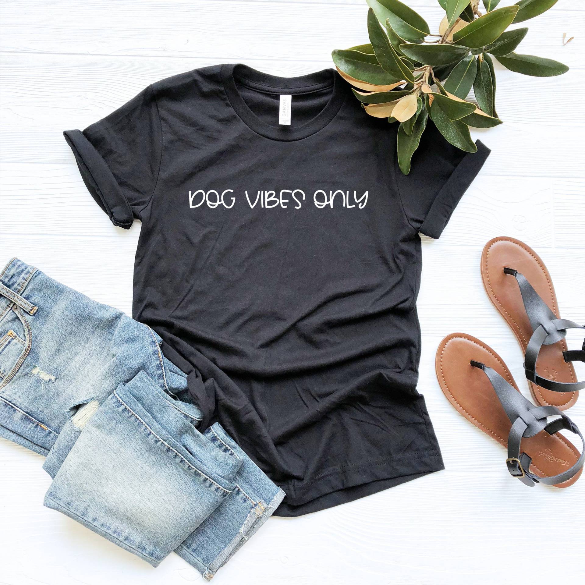 Hunde Vibes Only Shirt, Hundeliebhaber Mama Vet Tech Geschenk von LavenderBluesMarket