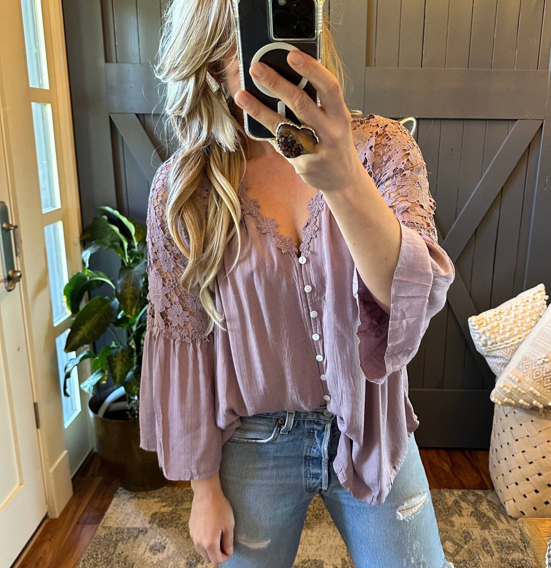 Lila Spitze Baumwolle Bluse Roslyn 3/4 Ärmel Top, Geknöpft von LavenderTribeDesign