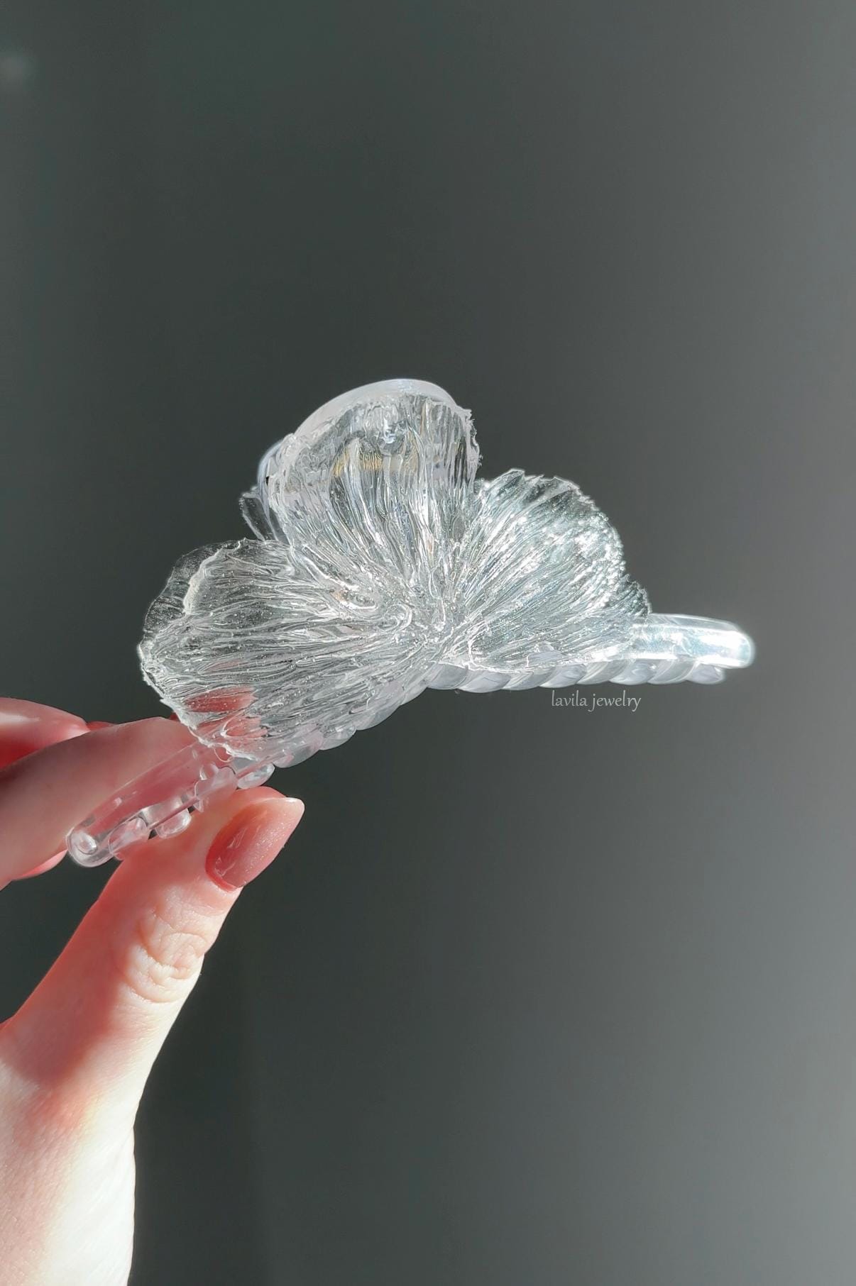 Eiskristall Blumen Haarkralle Eiskristall Blumen Haarkralle von LavilaJewelry