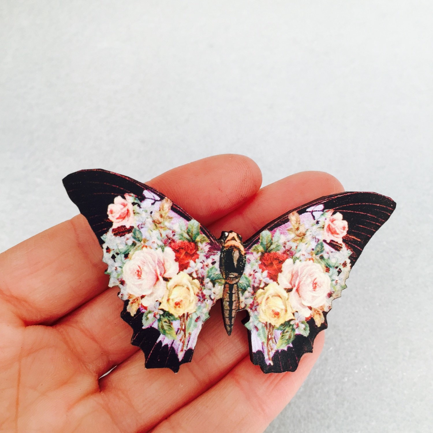 Schmetterling Anstecknadel, Schmetterling von LaviniasTeaParty