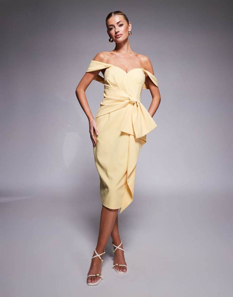 Lavish Alice - Schulterfreies Midikleid in Gelb mit Schleifendetail von Lavish Alice