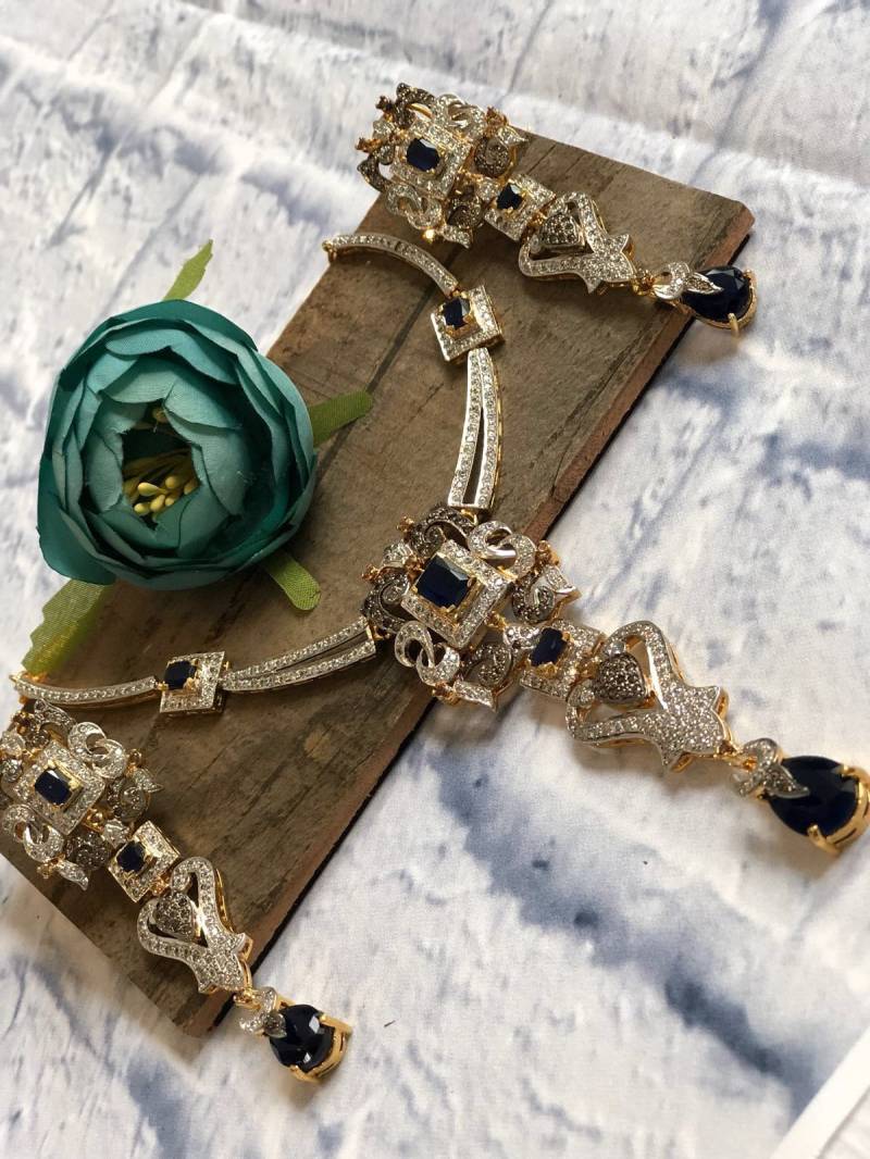 Vergoldetes Saphir-Set von LavishbyMahvish