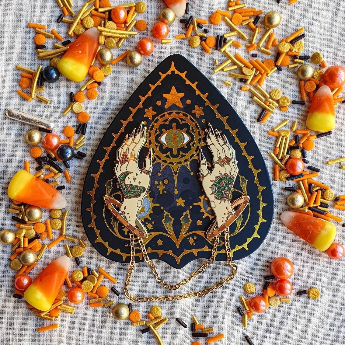 Sonnenstein. Hellsichtige Sonnen Und Mond Hände, Handemaillierte Pins, Hellsichtige Statement Accessoires. Kragenstifte. Stifte Set. Sonne Sterne von LaylaAshtarShrine