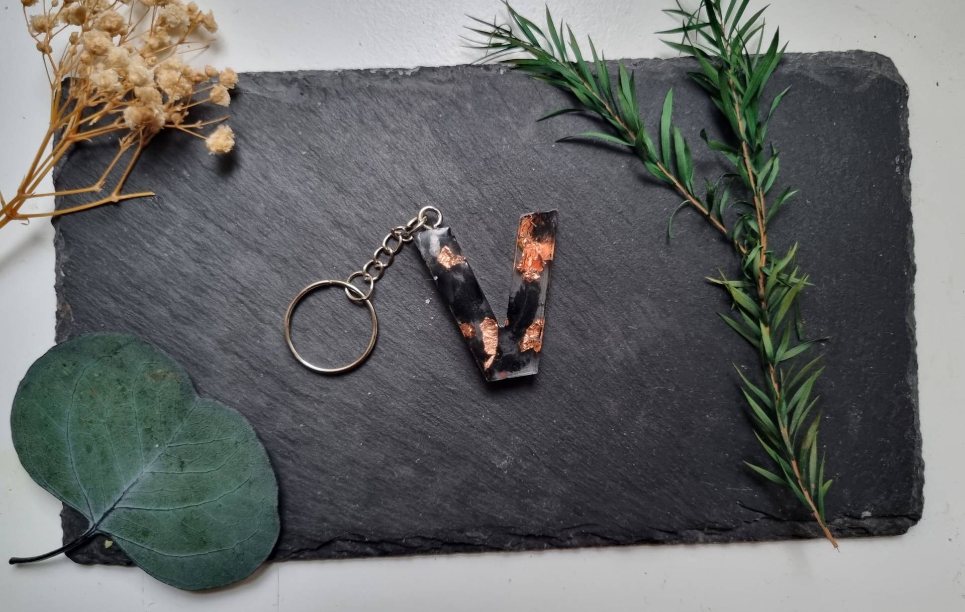 Schlüsselanhänger Aus Resin Mit Glitzer | Buchstabenanhänger Anhänger Buchstabe Geschenkidee Geburtstag Schlüsselanhänger Aus Resin Mit Glitzer | Buchstabenanhänger Anhänger Buchstabe Geschenkidee Geburtstag von LaylanysBluetentraum