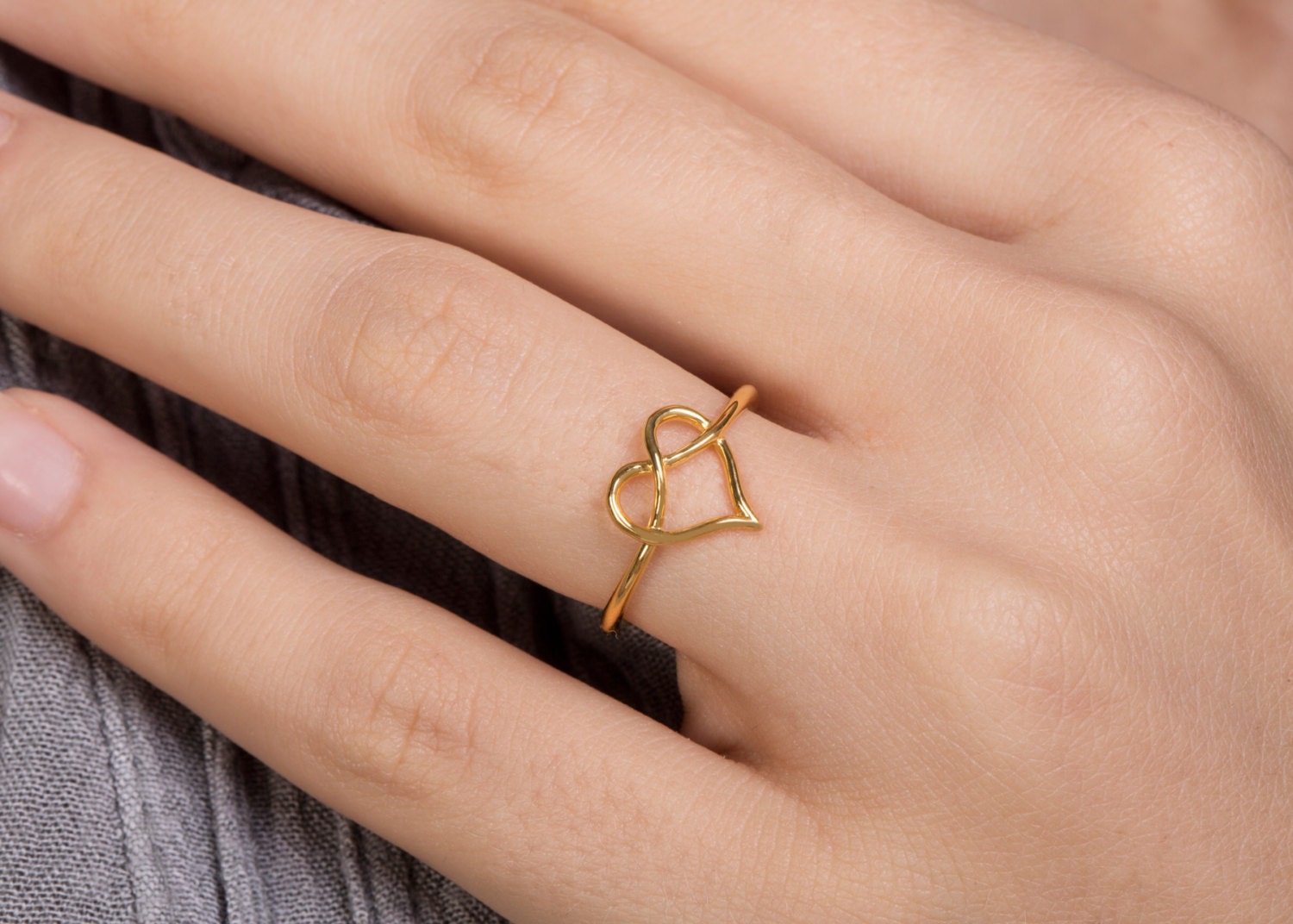 Liebe Knotenring, Herz-Knoten-Ring-Infinity-Herz Ring 925 Sterling Silber | Klein Liebe Knotenring, Herz-Knoten-Ring-Infinity-Herz Ring 925 Sterling Silber | Klein von LazarevicJewelry