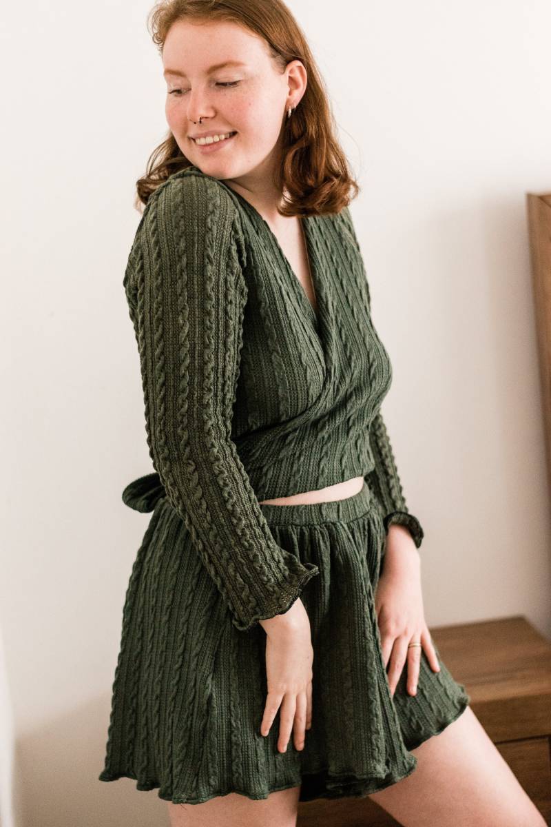 Grüne Strickjacke, Khaki Strickpullover, Wickeljacke Für Frauen von LazyGirlLingerie