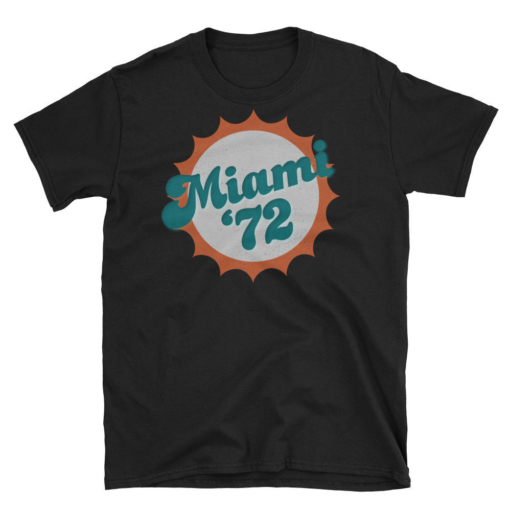 Miami 1972 Football T-Shirt Retro Spieltag T-Shirt Miami 1972 Football T-Shirt Retro Spieltag T-Shirt von LazySlothApparel