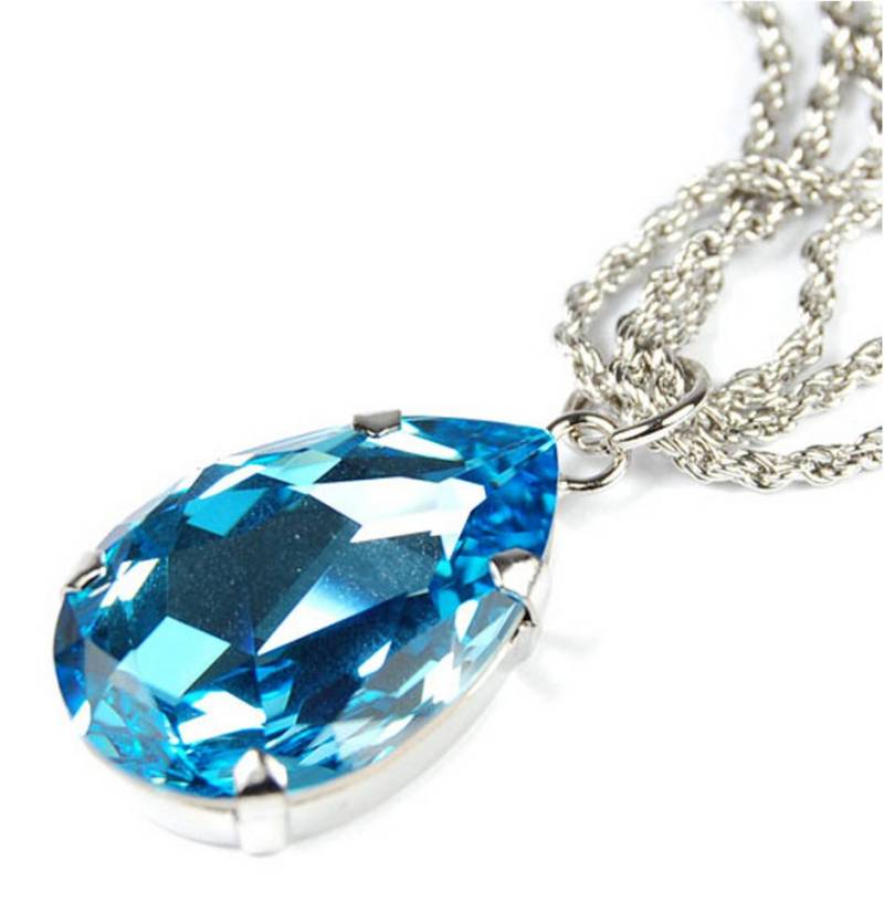 Le Bijou Kette mit Anhänger Crystal Elegance, XXL Tropfen-Anhänger mit Kette mit Markenkristallen Le Bijou Kette mit Anhänger Crystal Elegance, XXL Tropfen-Anhänger mit Kette mit Markenkristallen von Le Bijou