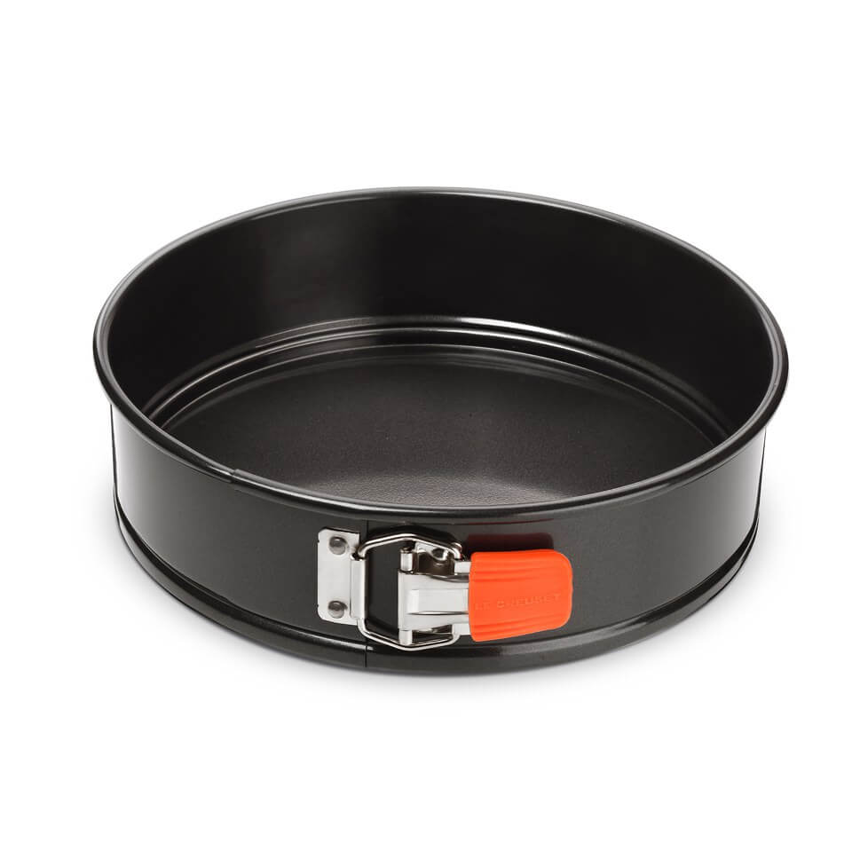 Le Creuset Bakeware Toughened Non Stick Springform Cake Tin - 24cm von Le Creuset