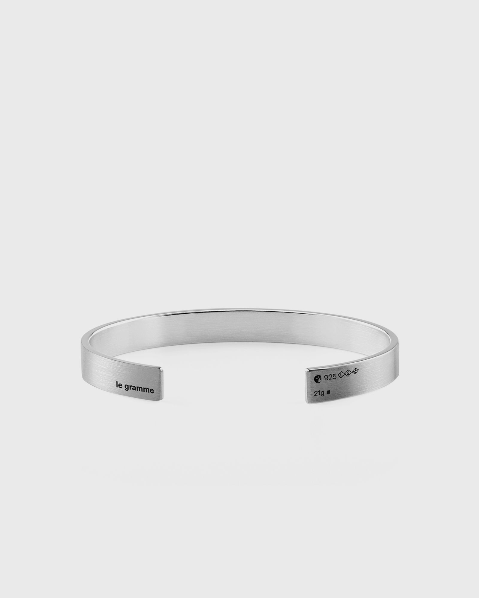 Le gramme 21g-brushed-sterling silver-ribbon-bracelet men Jewellery silver in Größe:17,5CM Le gramme 21g-brushed-sterling silver-ribbon-bracelet men Jewellery silver in Größe:17,5CM von Le gramme