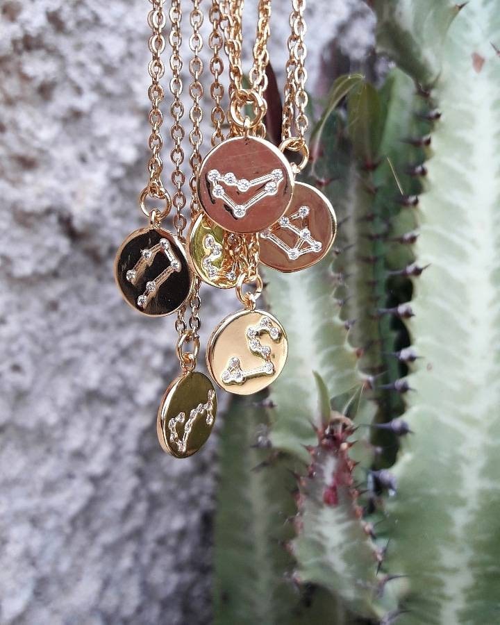 Gold Sternzeichen Kette Horoskop Mit Cubic Zirkonia Gold Sternzeichen Kette Horoskop Mit Cubic Zirkonia von LeBoudoirByK