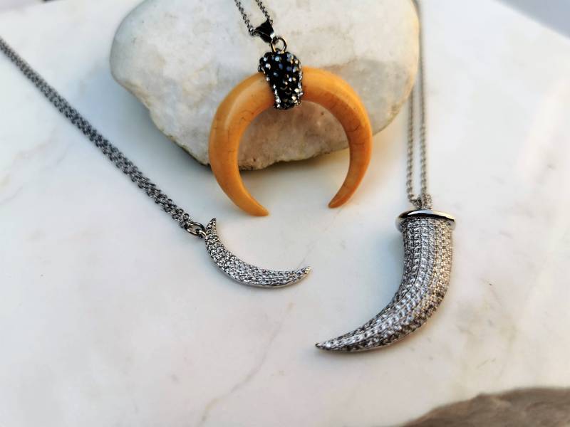 Halbmond Halskette Kristall Zirkon, Sterling Silber Horn Anhänger Halbmond Halskette Kristall Zirkon, Sterling Silber Horn Anhänger von LeBoudoirByK