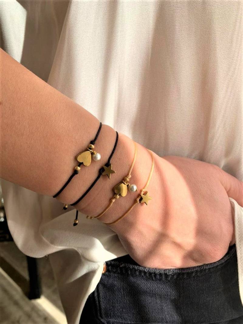Zierliches Herz Armband Liebesanhänger, Perle Mit Kordel Zierliches Herz Armband Liebesanhänger, Perle Mit Kordel von LeBoudoirByK