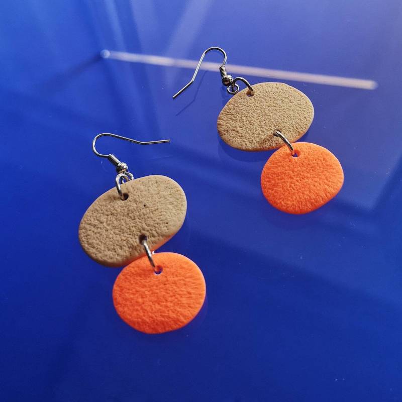 Ohrringe Aus Beige Und Orange Ton von LeCraftyDesign