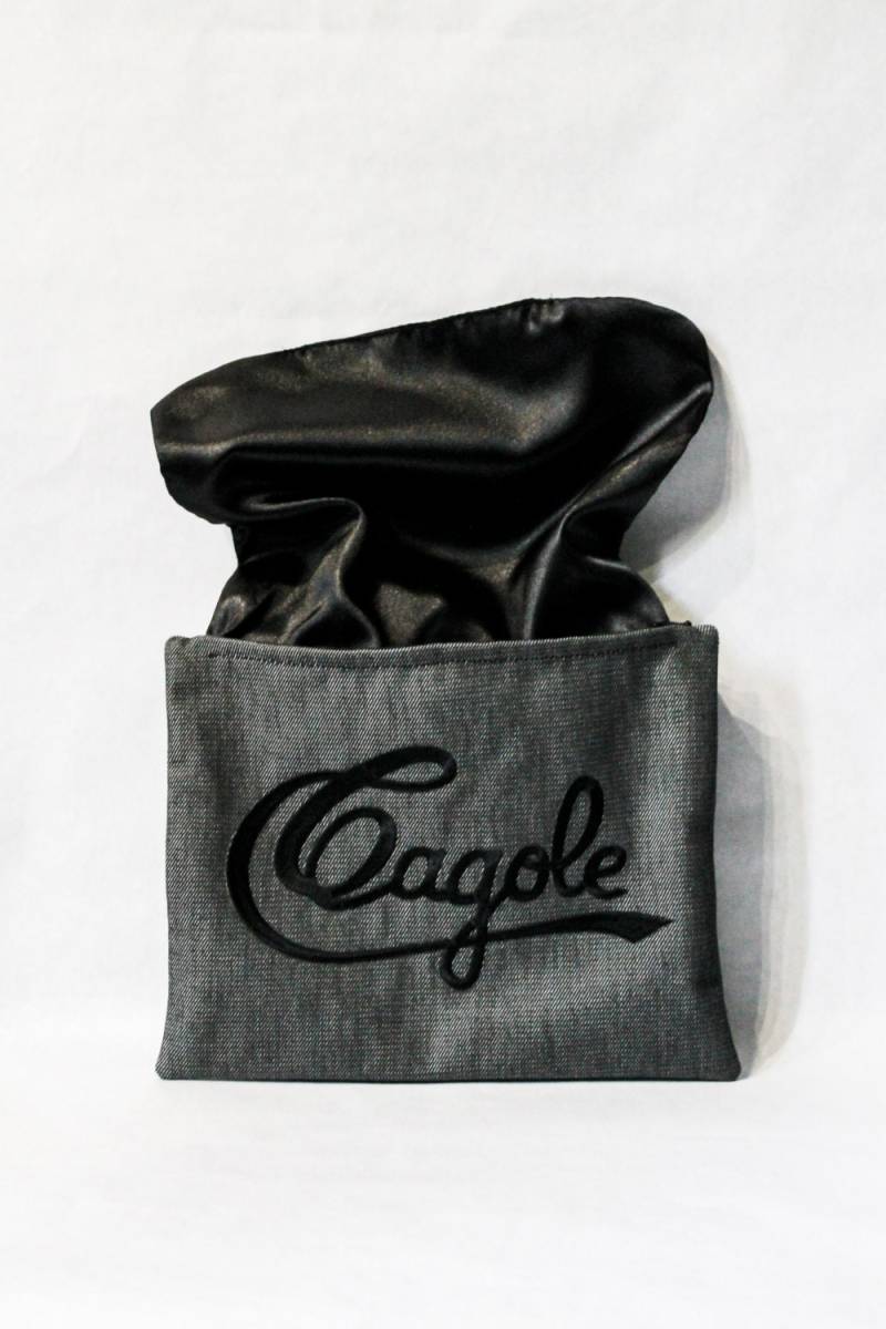 Handtasche Bestickt Jeans Schwarz Stickerei Gestickte Cagole Stilisierte Schwarzes Zip-Innen-Satin Satin Hergestellt in Provence Zubehör von LeDedArpine