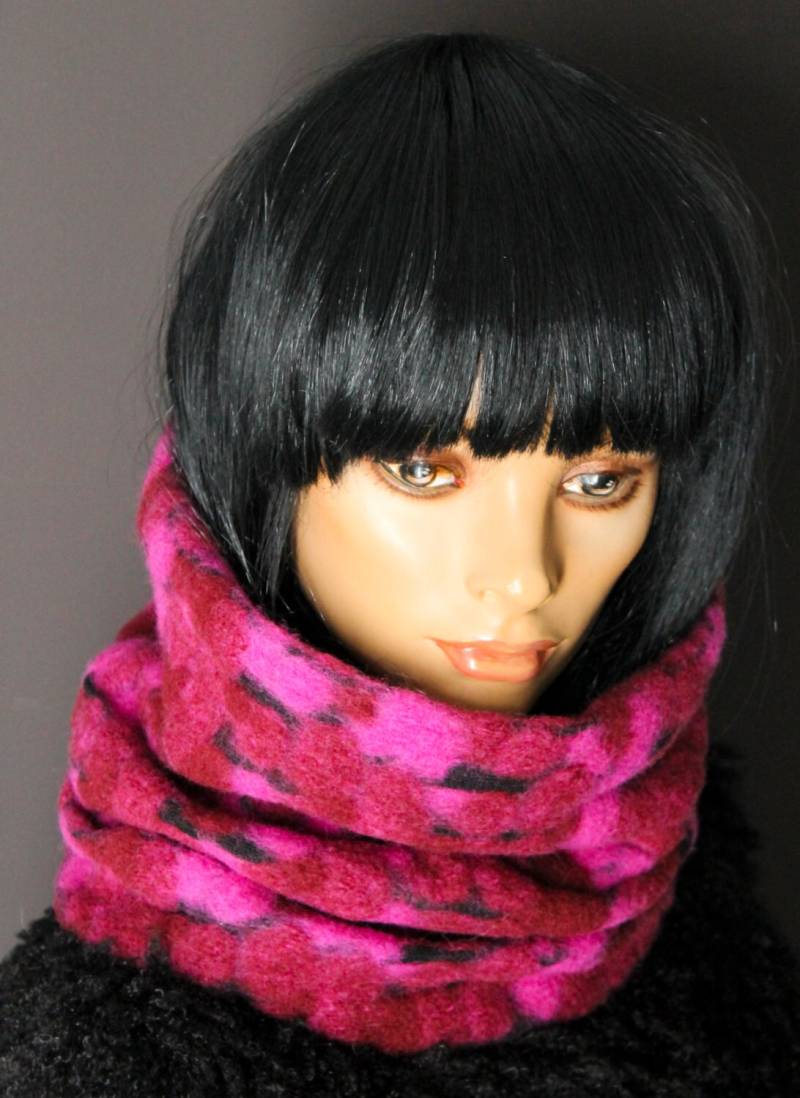 Schal Schlauch Kragen Snood Runde Hals Wolle Gefilzt Effekt Tarnung Farben Rosa Schwarz Innere Vlies Himbeer Einheitsgröße von LeDedArpine