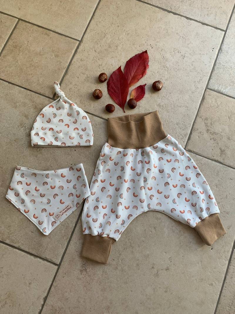 Erstlings-Set Pumphose Mütze Halstuch von LeFraXaFloLu