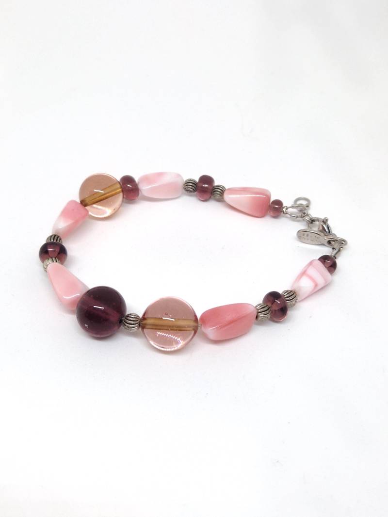 Handgefertigtes Armband Aus Schattierten Murano-Glasperlen Und Hämatitperlen von LeGioiediEva