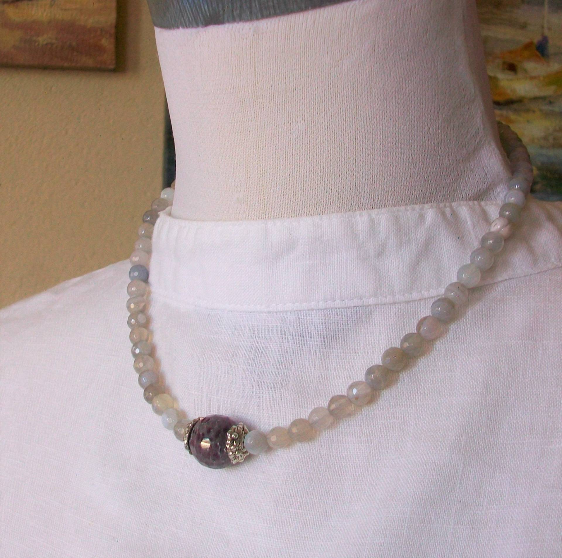 Halskette Mit Facettierten Turmalin - Und Rubinsteinen, 41 cm Lang Halskette Mit Facettierten Turmalin - Und Rubinsteinen, 41 cm Lang von LeGioiediFramarida