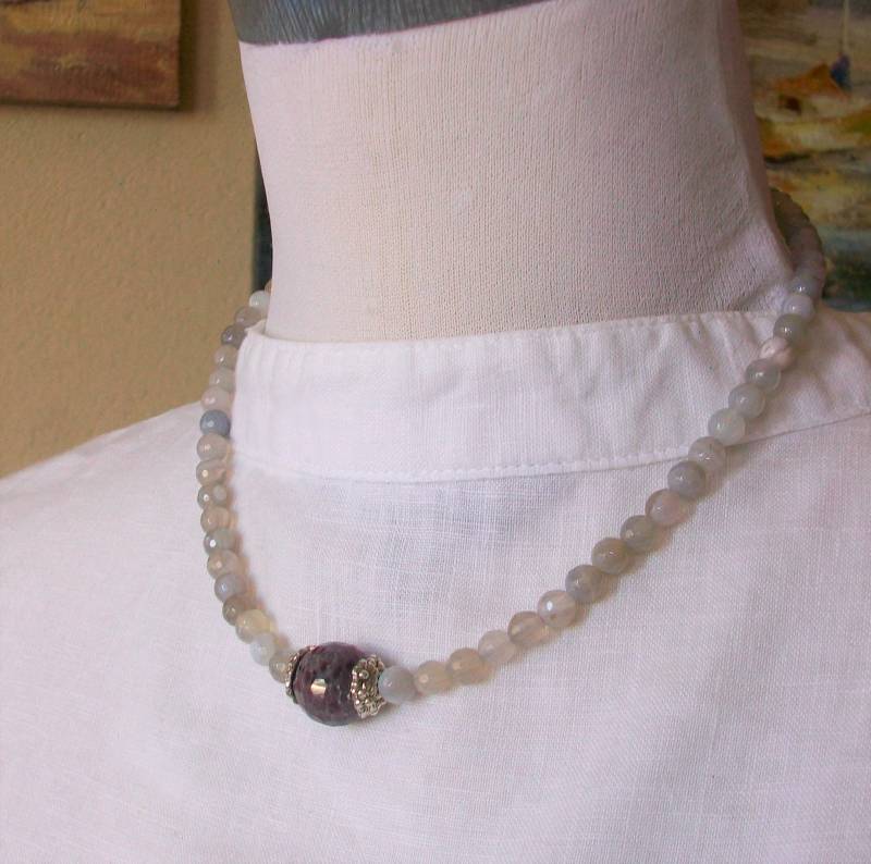 Halskette Mit Facettierten Turmalin - Und Rubinsteinen, 41 cm Lang Halskette Mit Facettierten Turmalin - Und Rubinsteinen, 41 cm Lang von LeGioiediFramarida