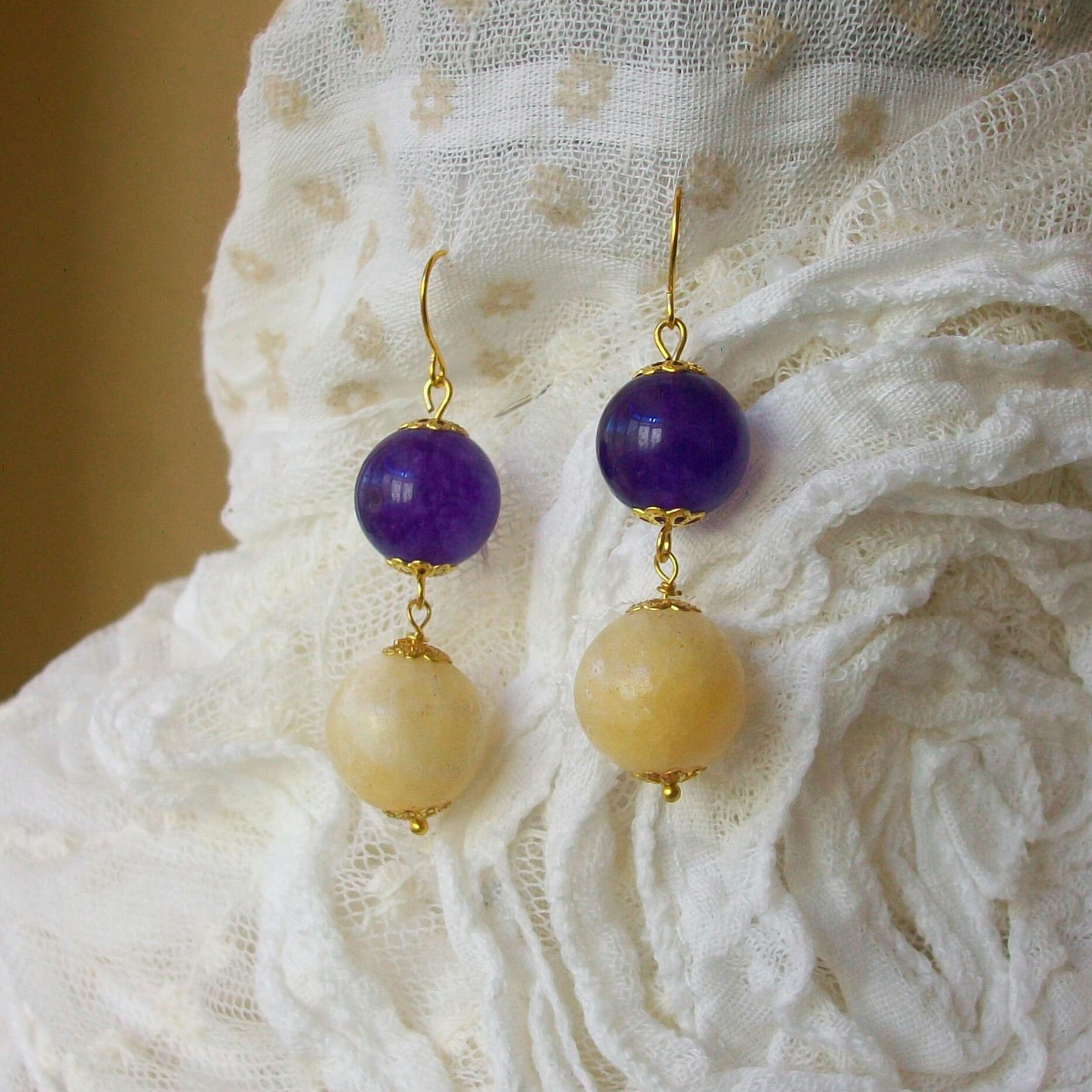 Ohrhänger Mit Quarz - Und Amethystkugeln, Handgefertigt, 5 cm Lang Ohrhänger Mit Quarz - Und Amethystkugeln, Handgefertigt, 5 cm Lang von LeGioiediFramarida