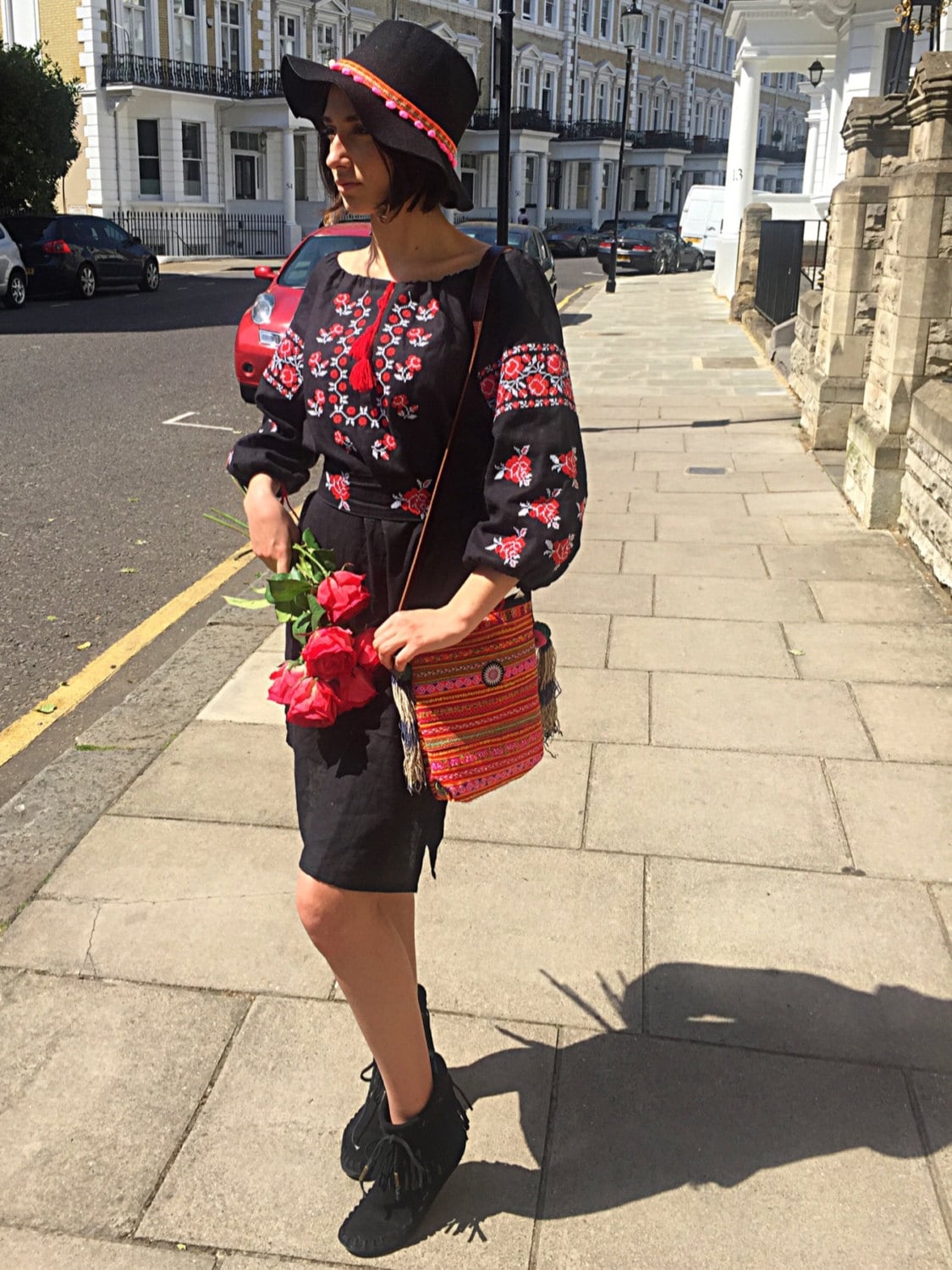 "Boho Schwarz Und Rot Festival Ukrainisch Bestickt "Vyshyvanka" Kleid, Glastonbury Kleid." von LeLaBla