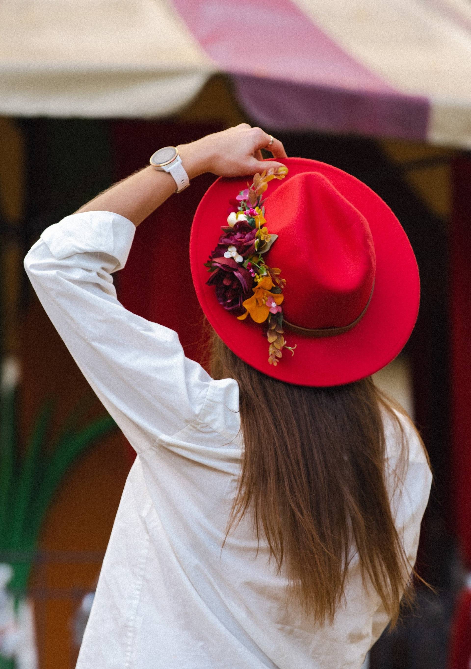 Roter Fedora Hut Mit Blumen, Wolle Roter Hut, Filzhut von LeLeSoulmade