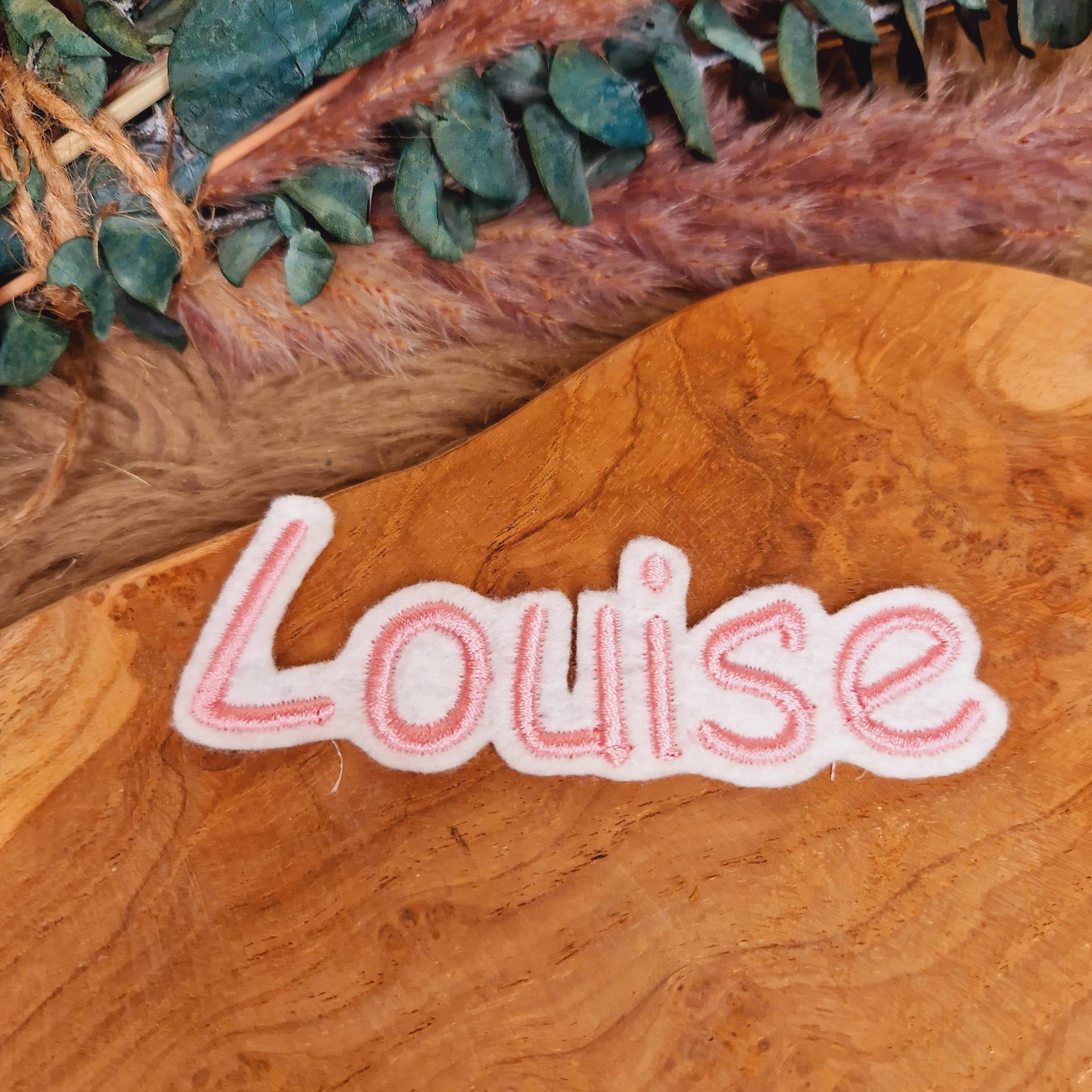 Name in Wunschfarbe Aufnäher Applikation Stickaufnäher Name in Wunschfarbe Aufnäher Applikation Stickaufnäher von LeLynsKreativwelt