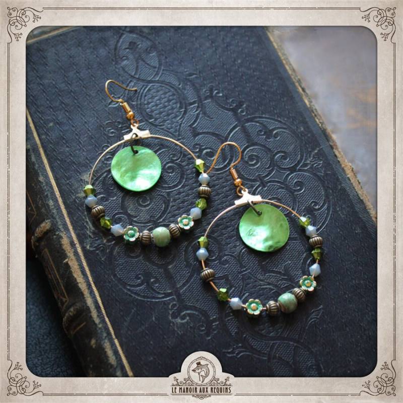 Ethnic Creoles Runde, Goldene Und Grüne Ohrringe, Acryl-Perlmutt-Bronzekeramik, Porzellanringe Raku Boc003 von LeManoirAuxRequins