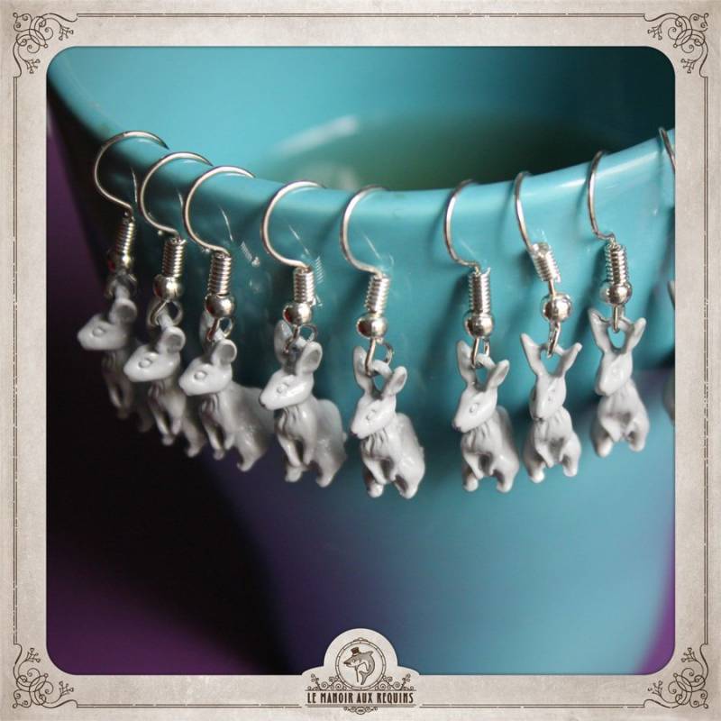 Kaninchen Kleine Ohrringe Silber Und Harz Kind Niedlich Kawaii Japan 3D Tier Hase Kleines Geschenk Kaninchen Boo057 von LeManoirAuxRequins