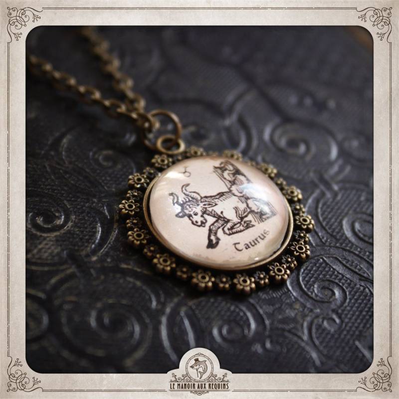 Sternzeichen Taurus Halskette Anhänger Bronze Und Glas Cabochon 20mm, Astrologie, Hellsehen, Stier Schicksal, Coc021 von LeManoirAuxRequins