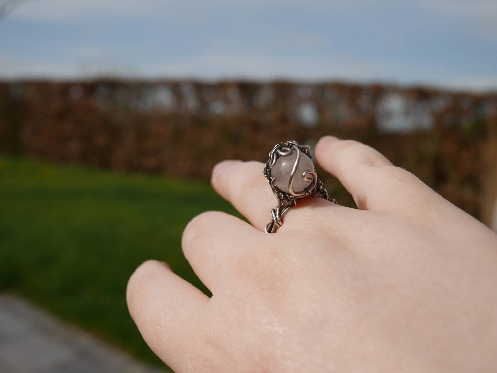Ring Aus Versilbertem Kupfer Und Rosenquarz | Rosaline Ring Aus Versilbertem Kupfer Und Rosenquarz | Rosaline von LeMiroirdEllendra