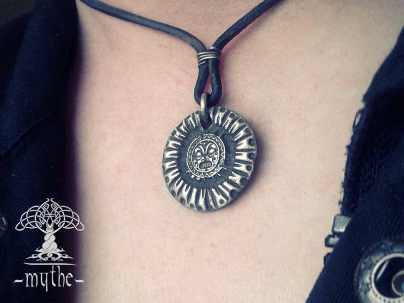 Dicker, Schwerer, Langlebiger Herrenanhänger. Oxidierter Herren Silber Sterling Halsketten-Anhänger. Pendentif Pour Homme. Halskette von LeMythe