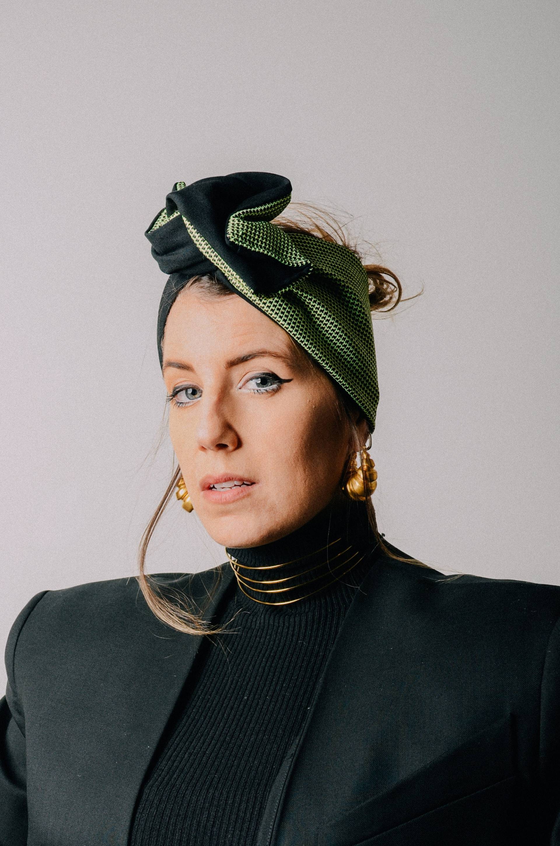 Formbares Stirnband/Turban Haarband Für Haare Aus Hochwertigem Stoff -Handgemacht-Handgefertigt -Maßgeschneidert-Hochwertiger 1269 Formbares Stirnband/Turban Haarband Für Haare Aus Hochwertigem Stoff -Handgemacht-Handgefertigt -Maßgeschneidert-Hochwertiger 1269 von LePegDiPegorariAmbra