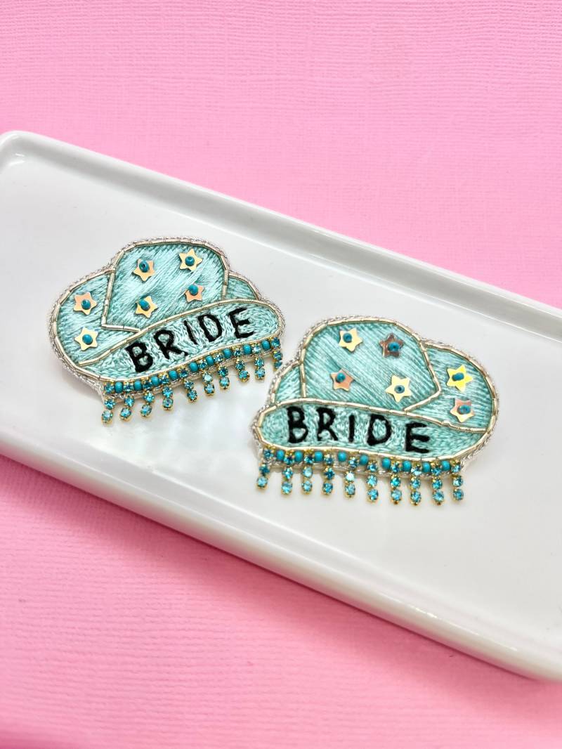 Türkis Braut Cowboy Hut Ohrringe Perlen Junggesellinnenabschied Schmuck Türkis Braut Cowboy Hut Ohrringe Perlen Junggesellinnenabschied Schmuck von LePetitBijouBoutique