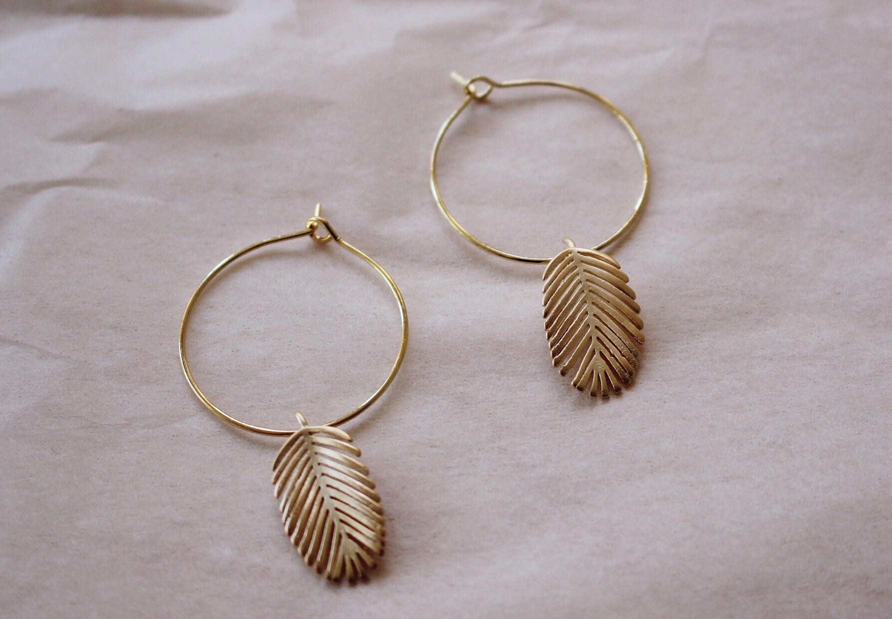 Creolen Ohrschmuck Ohrringe Vergoldet Palmblatt Minimalistisch Creolen Ohrschmuck Ohrringe Vergoldet Palmblatt Minimalistisch von LePetitParadis