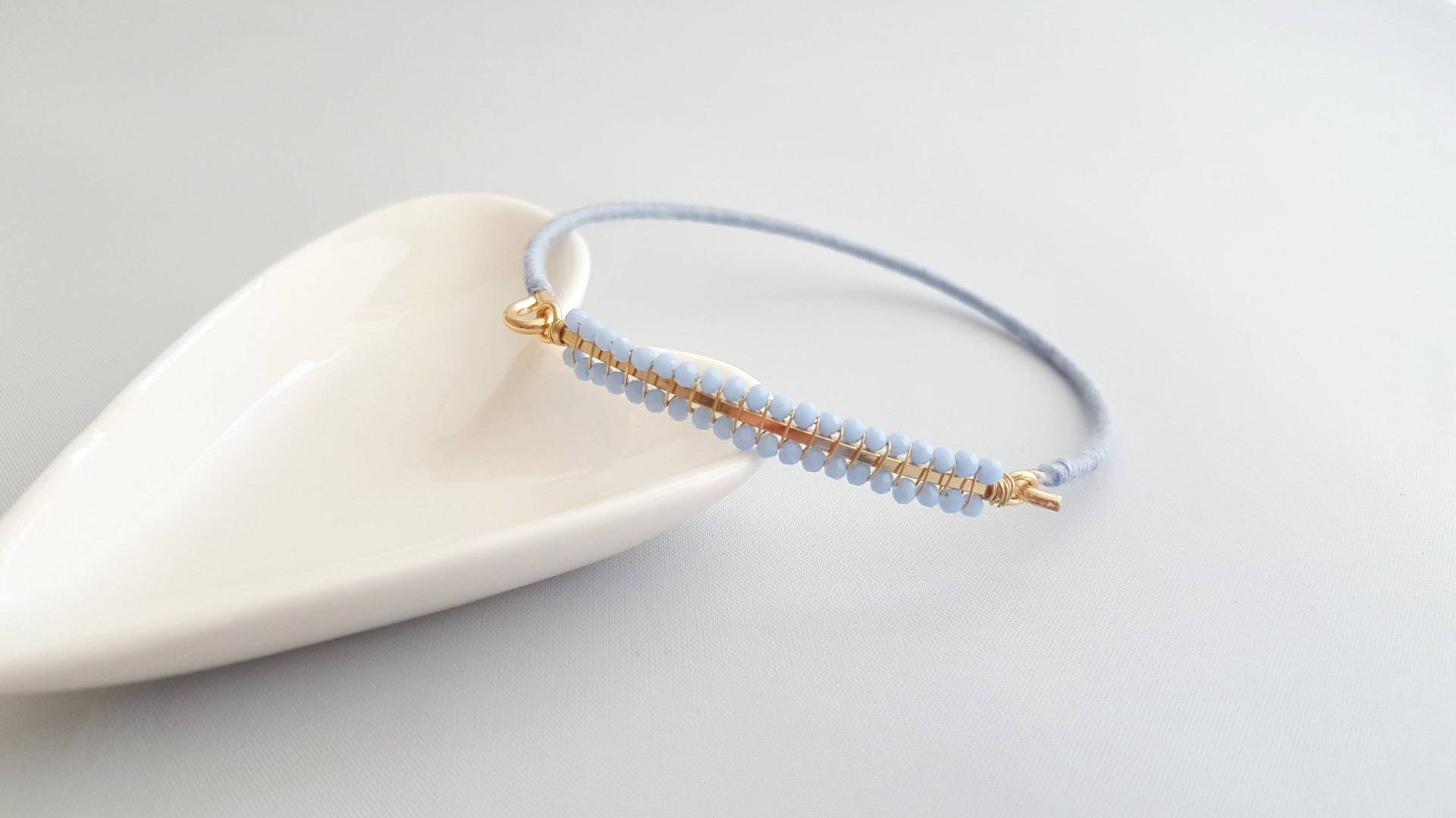 Winziges Lavendel Perlenarmband Boho Bangle, 20 cm Winziges Lavendel Perlenarmband Boho Bangle, 20 cm von LeSacandChic