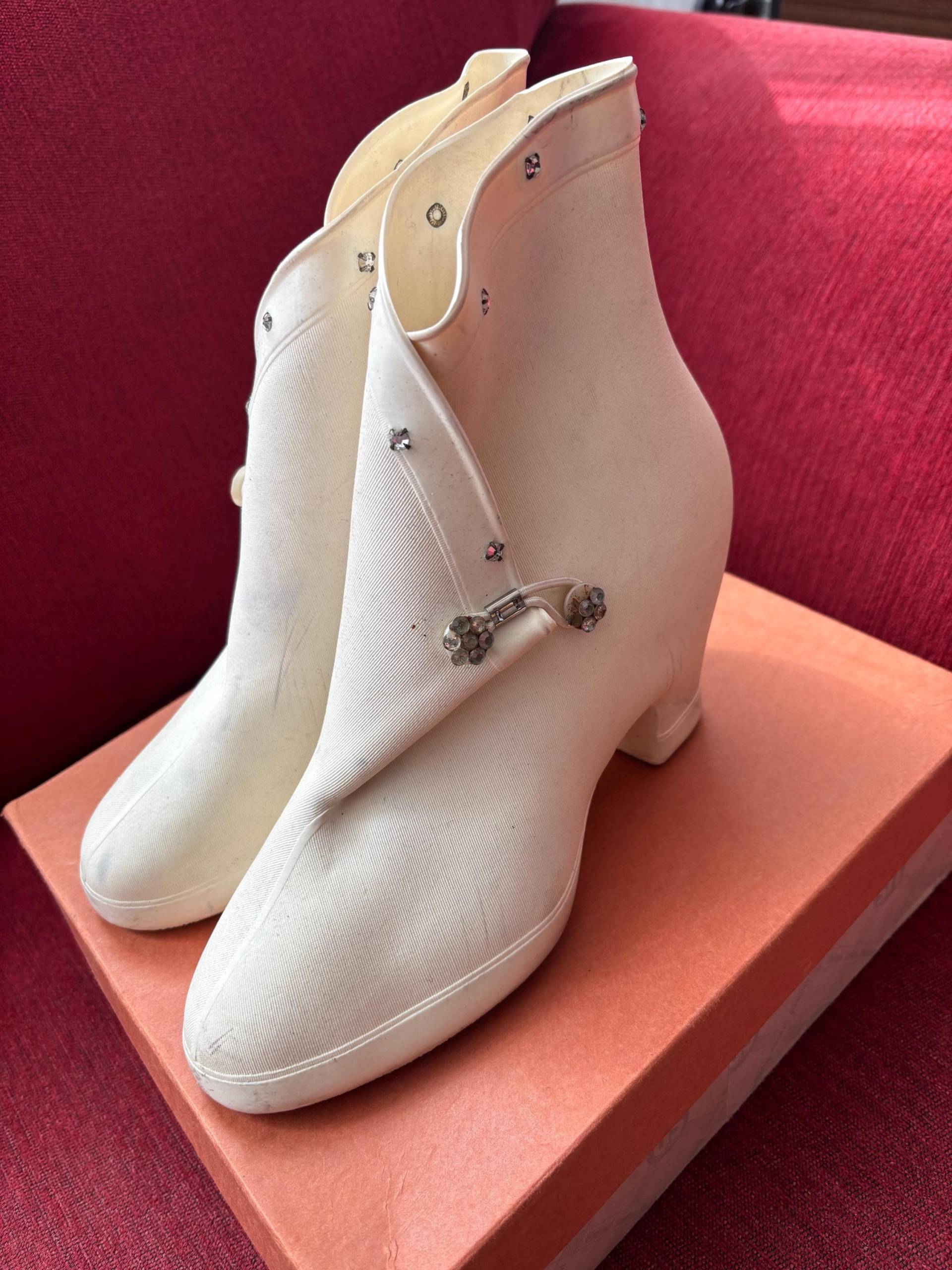 Vtg 40Er Jahre Überschuhe 40S Raincover Size Us 7 Eu 38 Vtg 40Er Jahre Überschuhe 40S Raincover Size Us 7 Eu 38 von LeSalonVintageDE