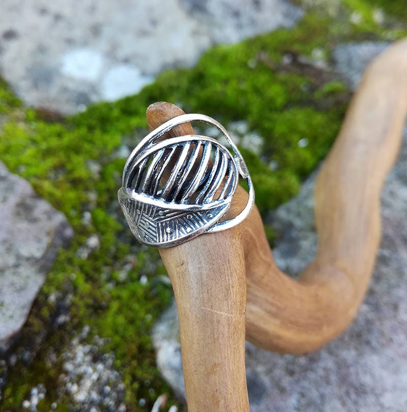 Art Deco Filigraner Ring Aus Versilbertem Messing Mit Sterling Silber Band, Mittelalter Steampunk, Boho Spitzenring von LeSauleRieur