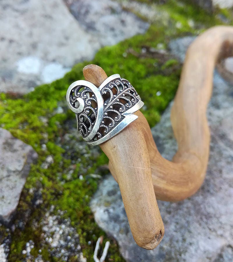 Filigraner Blattring, Damenschmuck, Art Deco Und Steampunk Stil, Versilbertes Messing, Massiver Silberring, Spitzenring, Mittelalter Boho von LeSauleRieur