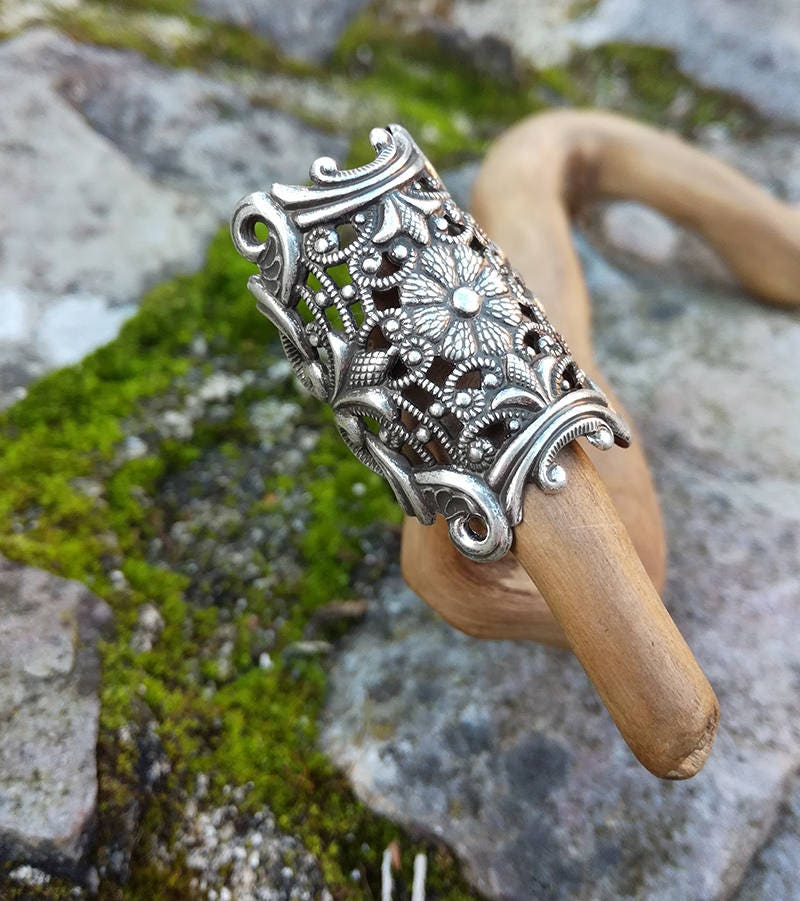 Großer Art Deco Filigraner Ring, Versilberter Messing - Und Sterlingsilberring, Steampunk Mittelalter Boho Spitze, Langer Silberring von LeSauleRieur