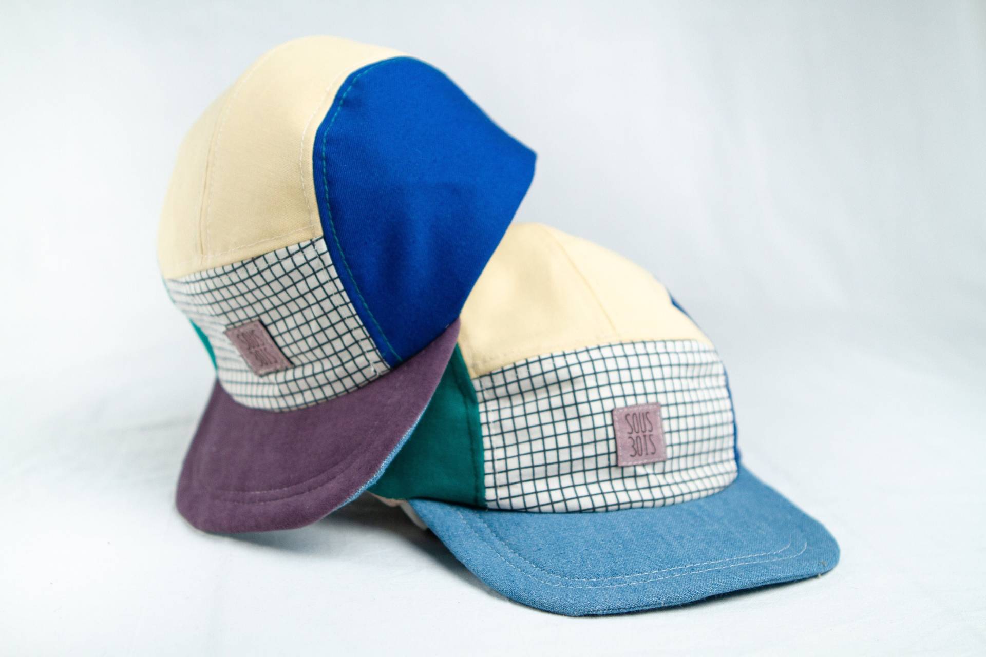 Der Pudding-Dong // Upcycling-Mütze Für Erwachsene Und Kinder  Handgefertigte Recycelte Kopfbedeckung/Hut, 5-Teilig, Hergestellt in Montreal Von von LeSousBois