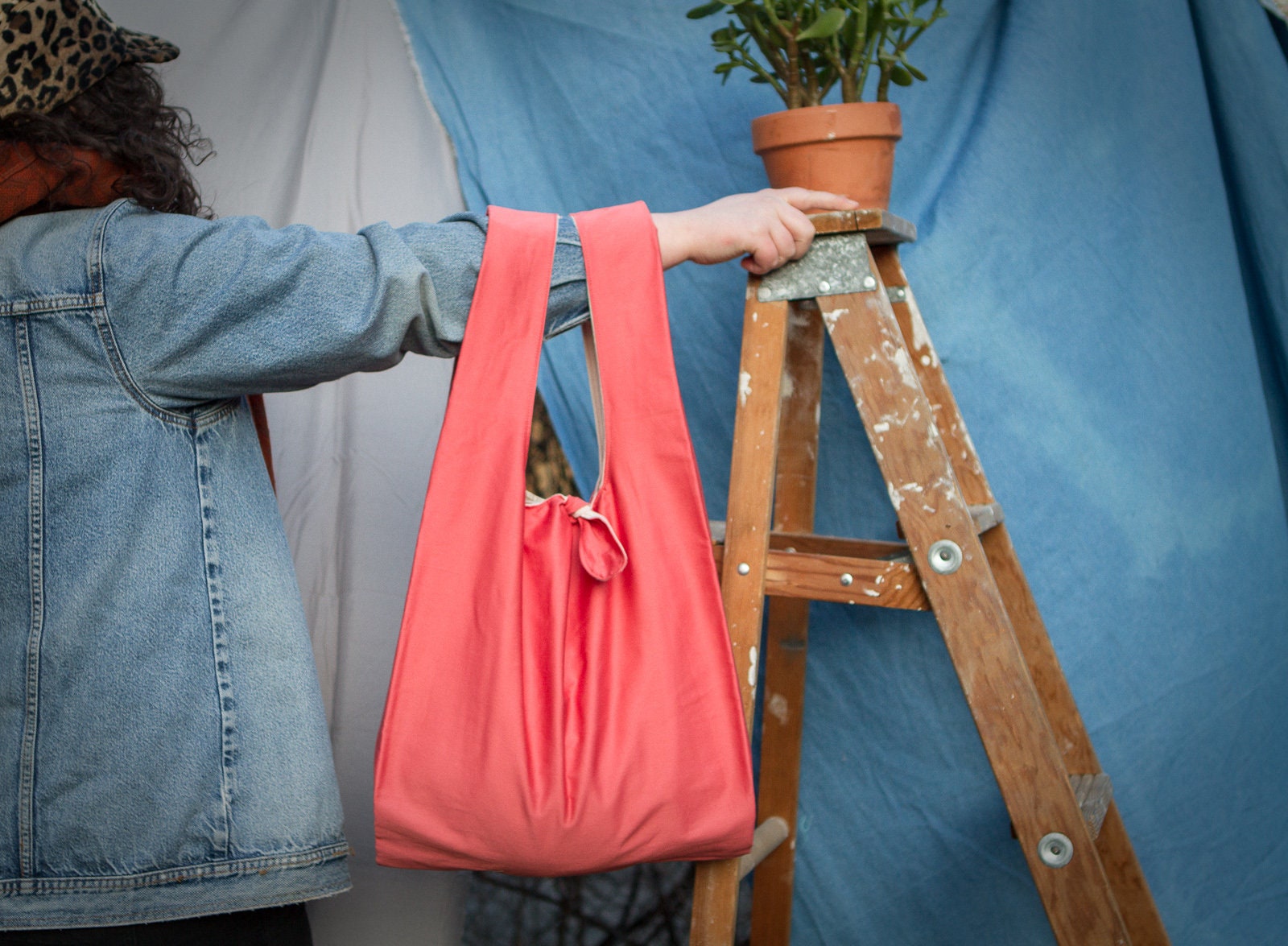 Große Geknotete Tasche/Totebag Zero Waste Wiederverwendbare Tasche, Handtasche, Tragetasche Handgefertigt Und Recycelt in Montreal Von Sous-Bois von LeSousBois