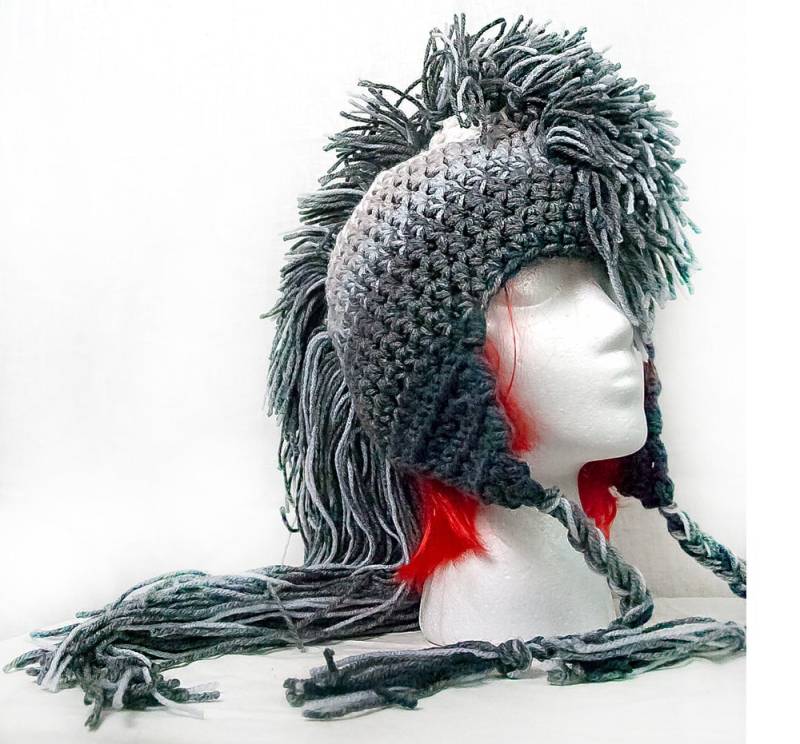 Graue Ombre Mohawk Häkelmütze Handgemachte Mütze Mit Ohrenklappen von LeafLee